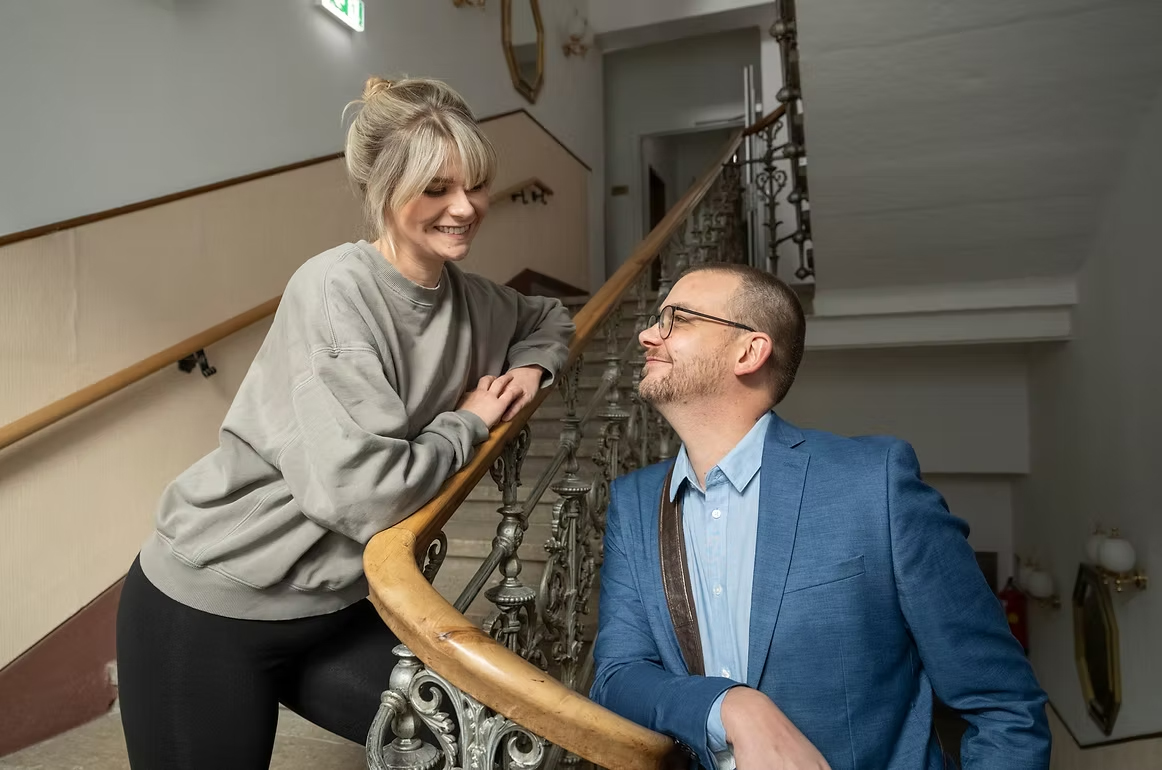 Anna Etzelstorfer spielte mit Michael Wechselberger im Stück „Alles was sie wollen“ in der Arche Noe in Kufstein. Foto: Florian Egger